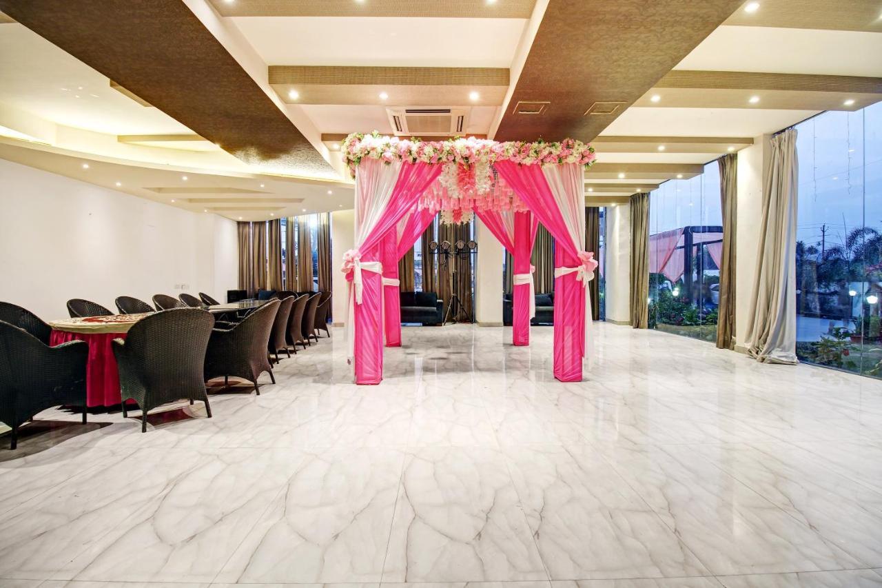Townhouse Oak 46940 Hotel Vrindavan Sultānpur Zewnętrze zdjęcie