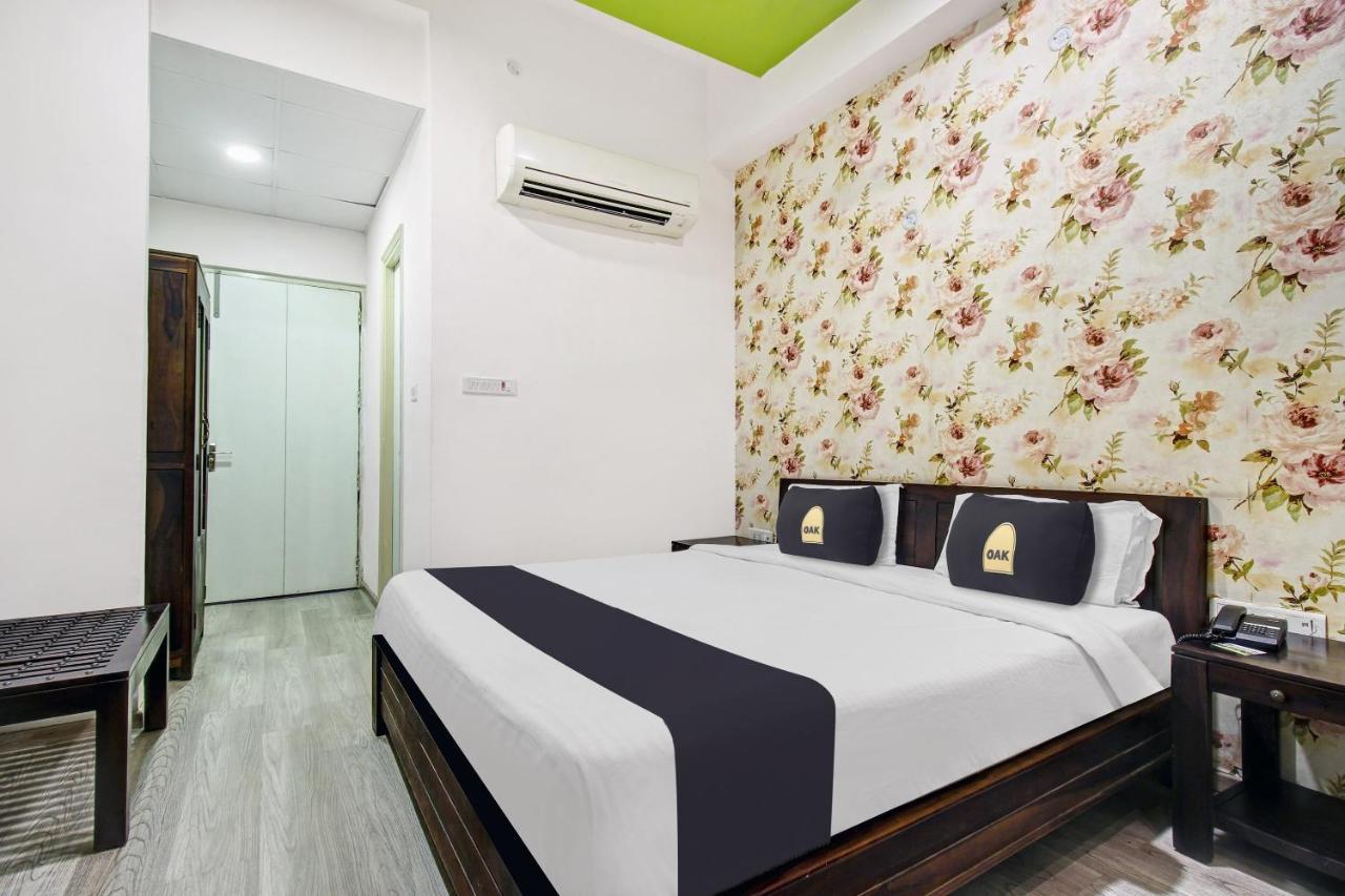 Townhouse Oak 46940 Hotel Vrindavan Sultānpur Zewnętrze zdjęcie