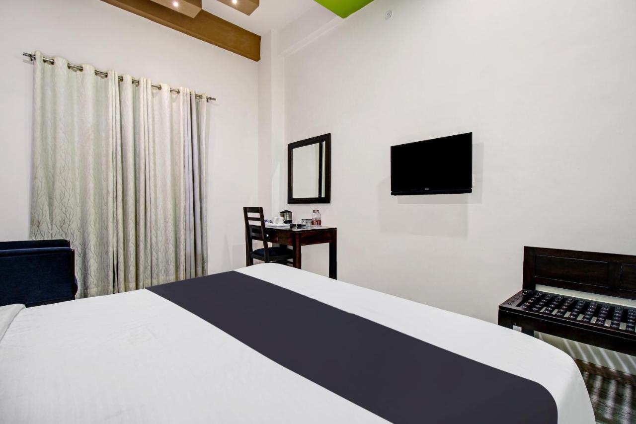 Townhouse Oak 46940 Hotel Vrindavan Sultānpur Zewnętrze zdjęcie