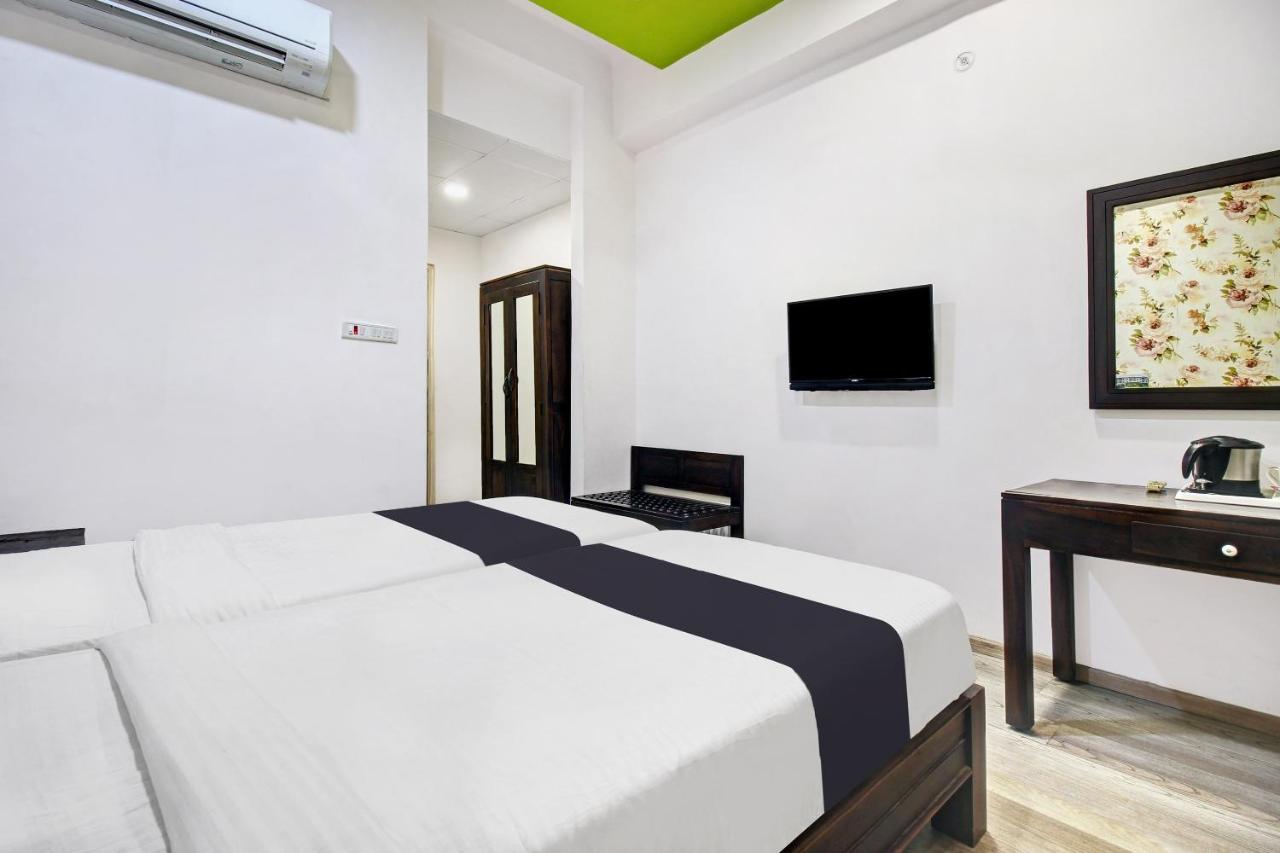 Townhouse Oak 46940 Hotel Vrindavan Sultānpur Zewnętrze zdjęcie