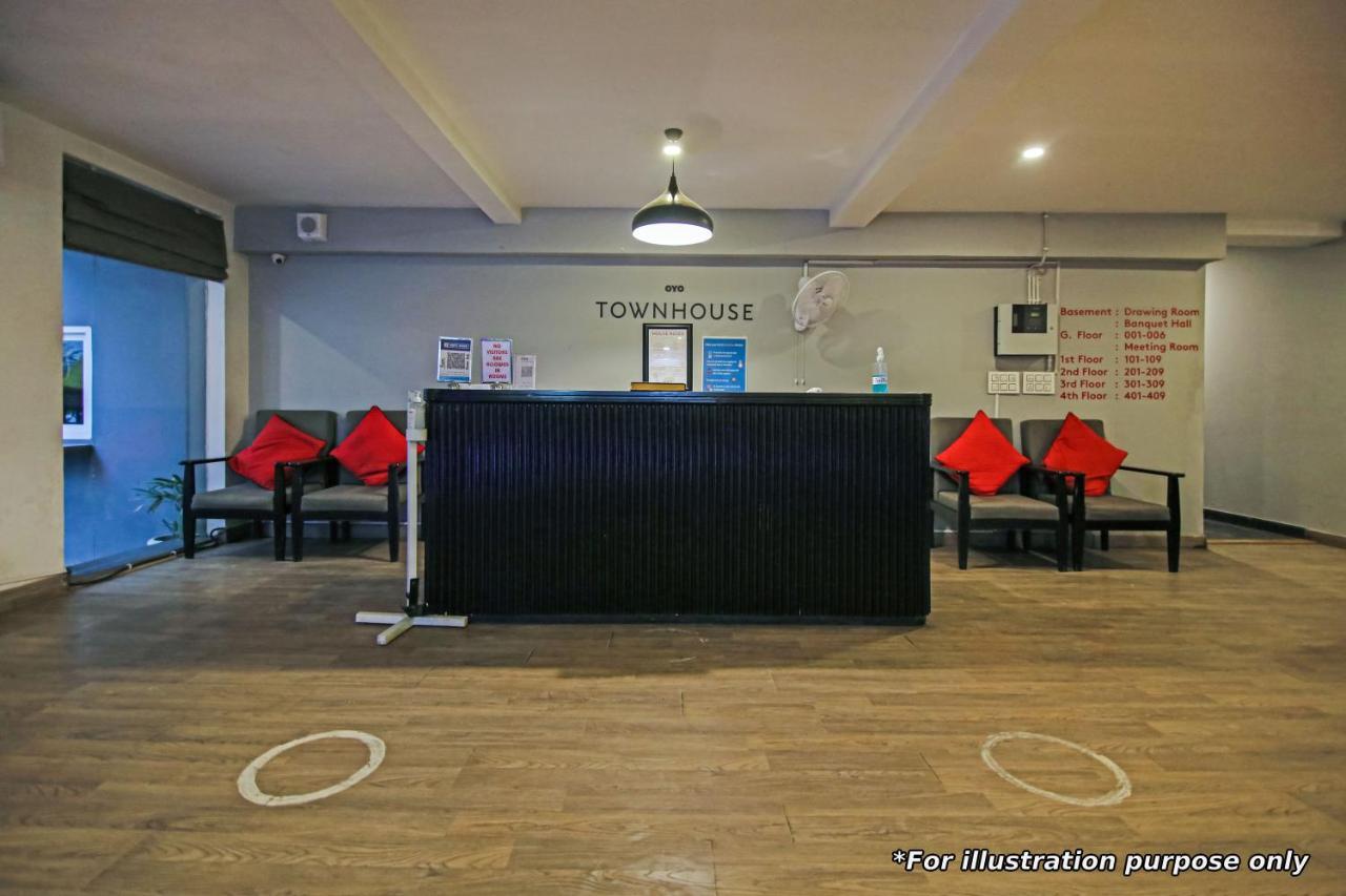 Townhouse Oak 46940 Hotel Vrindavan Sultānpur Zewnętrze zdjęcie