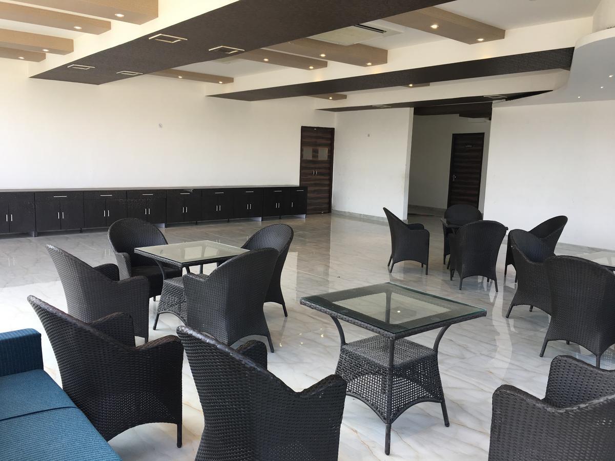 Townhouse Oak 46940 Hotel Vrindavan Sultānpur Zewnętrze zdjęcie